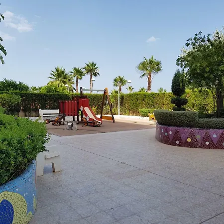 Cala Blanca 2 Frontal Al Mar אורופסה דל מר